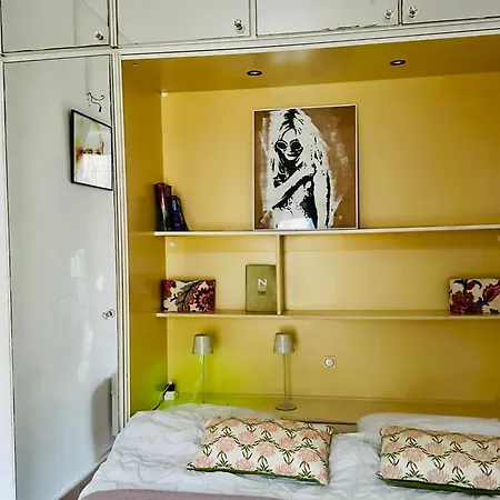 Apartment Vieux Bord De *