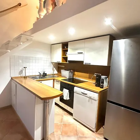 Apartamento Vieux Bord De *